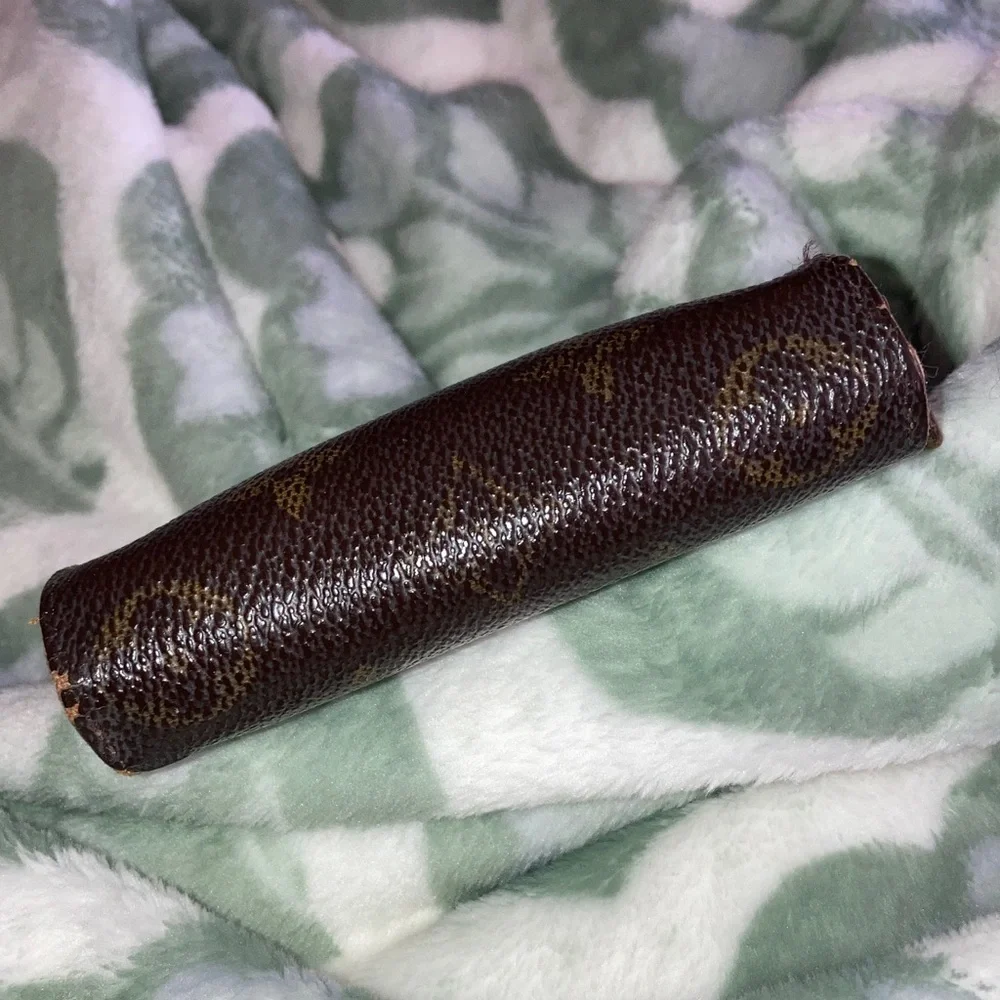 Louis Vuitton Brown Monogram Compact Wallet with Gold Hardware. Authentic. - Picture 5 of 16